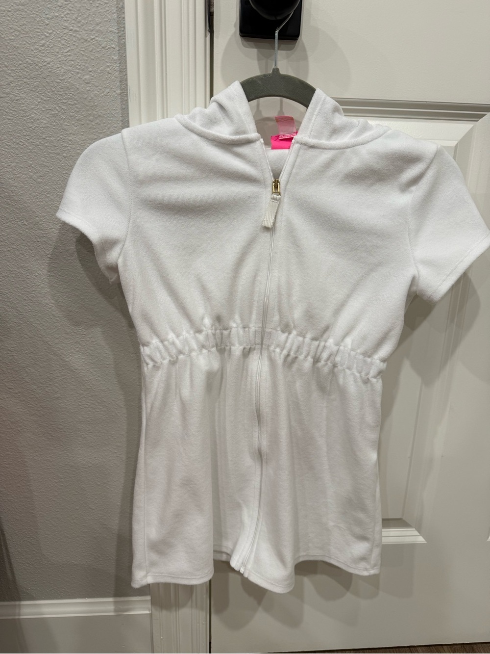 Girl’s Lilly Pulitzer Chaplin Cover Up Size Medium